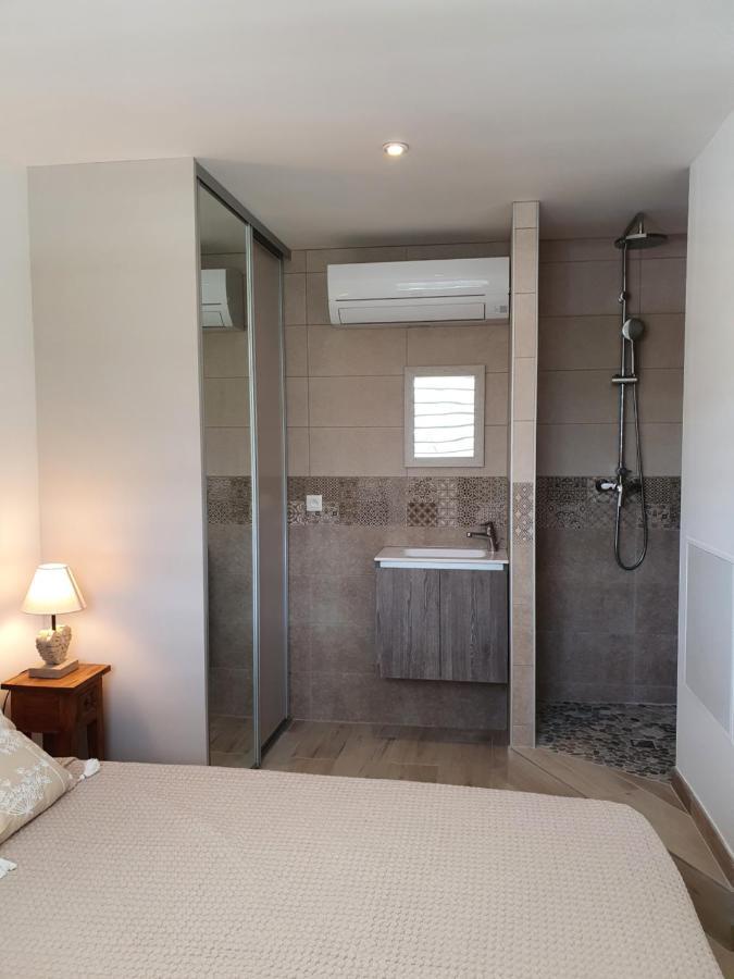 Pinel Superbe Appartement En Residence Vue Mer Cul de Sac Eksteriør bilde